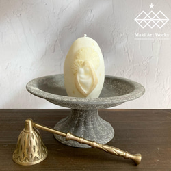 Madonna and child <soy & beewax candle> 〜平和と安らぎのキャンドル〜 1枚目の画像