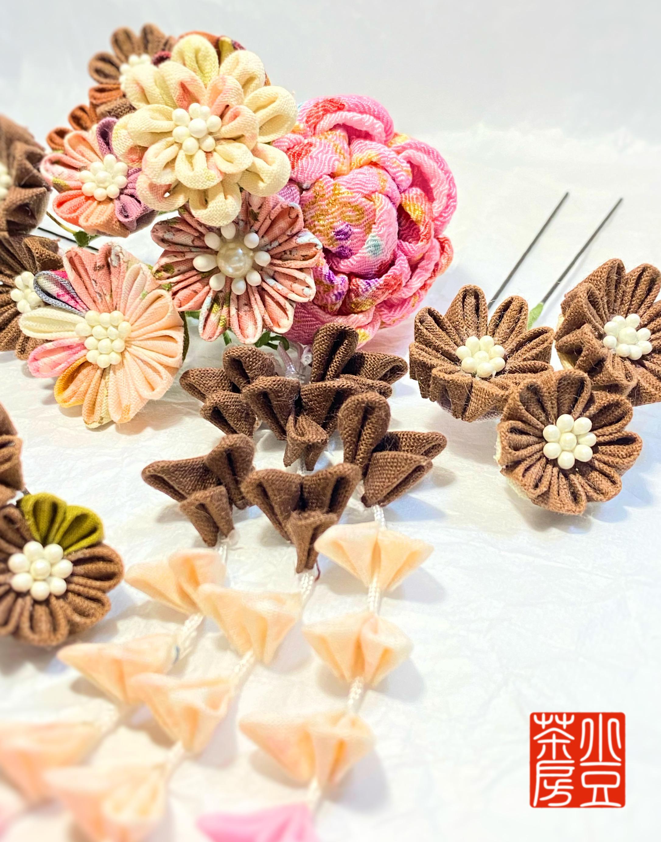 ✿つまみ細工簪@kanzashi flower 茶と桃系花束（ミディアムサイズ飾り4本とさがりセット