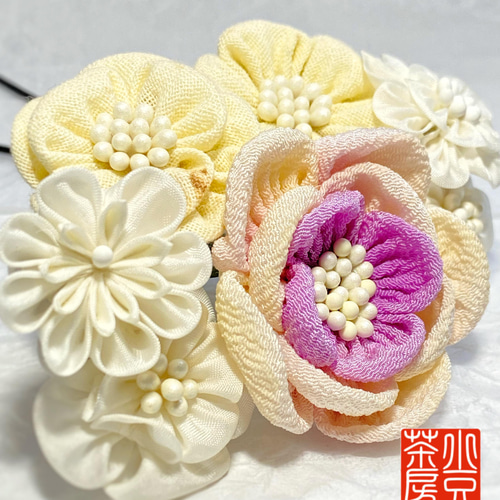 ✿つまみ細工簪@kanzashi flower 一越ちりめん・かんざし かんざし 手  