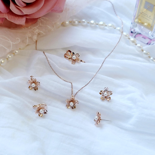 Amazon.co.jp: StoryMidir 花 ピアス 桜 和柄 スタッドピアス