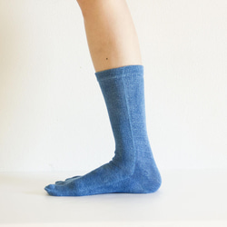 無農薬ヘンプ&コットン５本指靴下　（藍染め）　温活　22～24cm 4枚目の画像