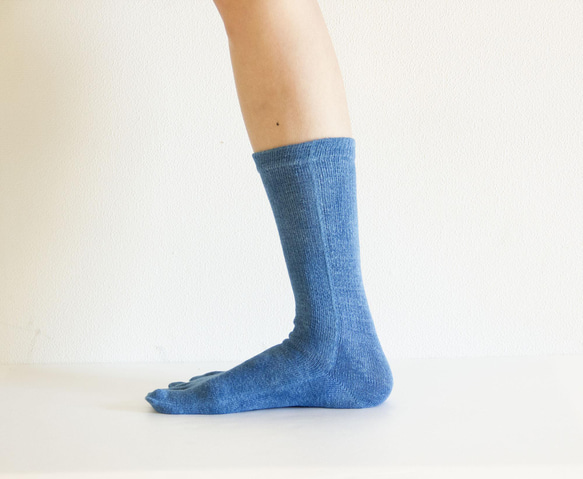 無農薬ヘンプ&コットン５本指靴下　（藍染め）　温活　22～24cm 4枚目の画像