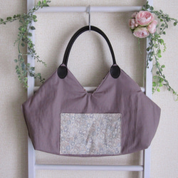 ♪Xmas sale♪リバティ 花の飾り縫い パッチワークキルトのバッグ ピンクMIX 5枚目の画像