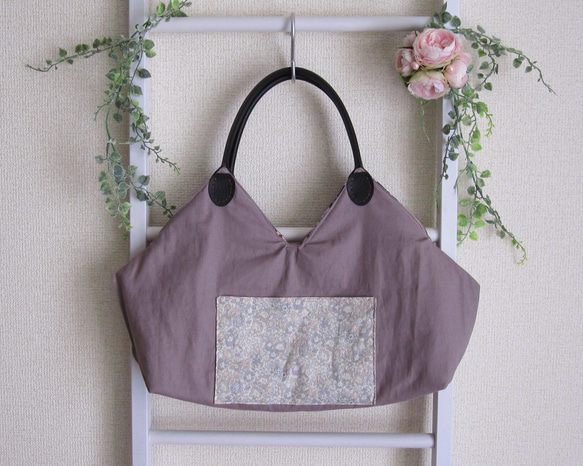 ♪Xmas sale♪リバティ 花の飾り縫い パッチワークキルトのバッグ ピンクMIX 5枚目の画像