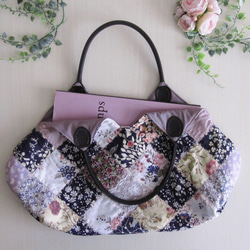 ♪Xmas sale♪リバティ 花の飾り縫い パッチワークキルトのバッグ ピンクMIX 4枚目の画像