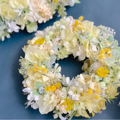 スイートピーとミモザのふんわりリース アートフラワー my craft 通販