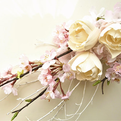 桜とピオニーの白枝入りブーケ&スワッグ 白×ピンク 2枚目の画像