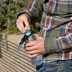 “ペットボトルホルダー”8色 ドリンク 飲み物 熱中症対策 キャンプ グランピング 釣り 旅行 栃木レザー リッキーズ 6枚目の画像