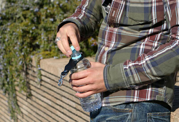 “ペットボトルホルダー”8色 ドリンク 飲み物 熱中症対策 キャンプ グランピング 釣り 旅行 栃木レザー リッキーズ 6枚目の画像