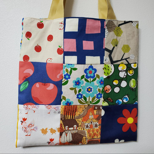 北欧柄パッチワークのトートバッグ トートバッグ haru haru 通販