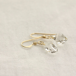 【Reserved】Herkimer Diamond Hooked Earrings ハーキマーダイヤモンドの雫ピアス 4枚目の画像