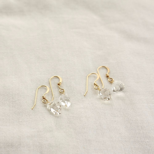 【Reserved】Herkimer Diamond Hooked Earrings ハーキマーダイヤモンドの雫ピアス 8枚目の画像