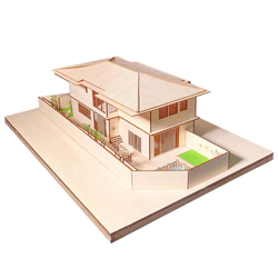 【模型製作】 木製ミニチュア オーダーメイド完成品 〈庭付き一軒家〉 1枚目の画像