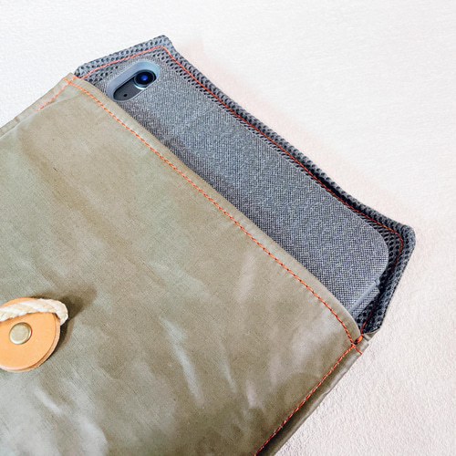 極美品 クロエ iPadケース タブレットケース 茶色系 レザー 保存袋付 ② horo.s】防水リネンと革のタブレットケース 茶封筒型「POSTAL」iPad