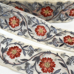 【50cm】インド刺繍リボン アイボリーxレッドxグレー　オーガンジー　SO346 5枚目の画像