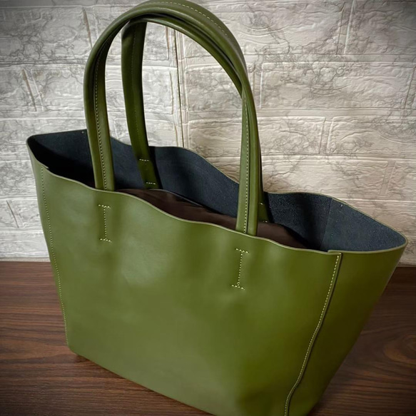 義大利皮革手提包，男女通用，大號，時尚，真皮，含袋中袋，綠色 第2張的照片