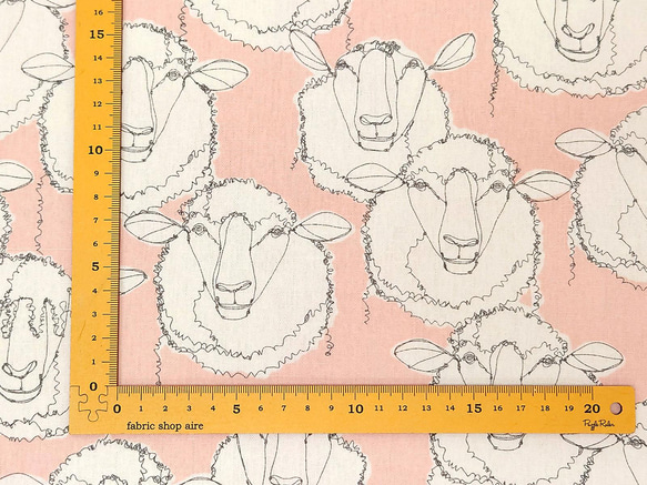 キャンバス生地【50×110cm】 +HAyU fabric ヒツジ SHEEP ワイヤーアート コットンリネン ピンク 5枚目の画像