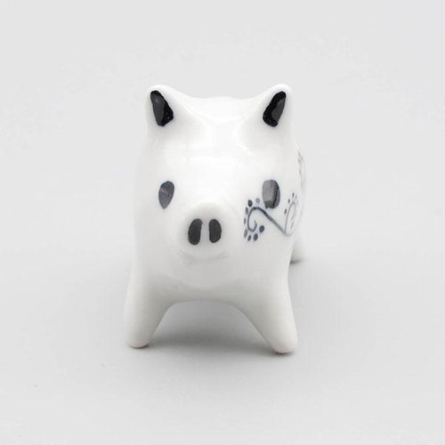 砥部焼 おしゃれ 【立ち耳 こぶたの置物】 豚 手作り インテリア 和将