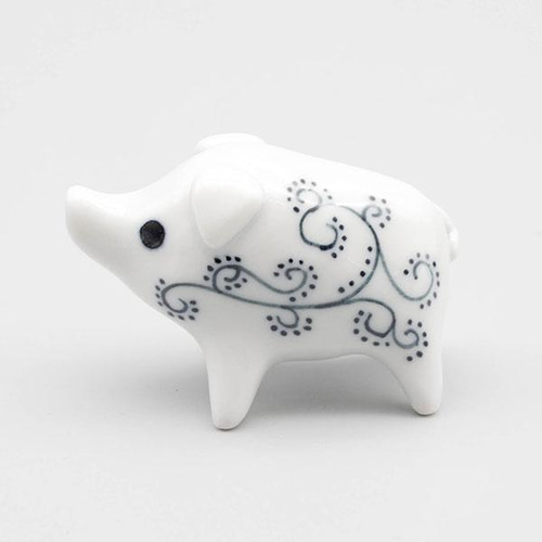 砥部焼 おしゃれ 【垂れ耳 こぶたの置物】 豚 手作り インテリア 和将