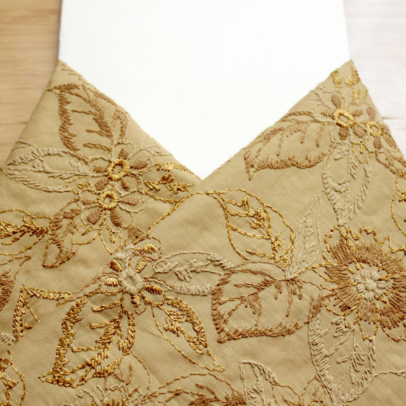 ◇レース半襟・半衿【華】芥子色 1枚目の画像