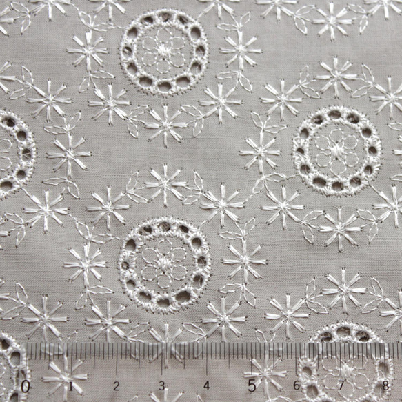 ◇レース半襟・半衿【小花の丸】Greige 5枚目の画像