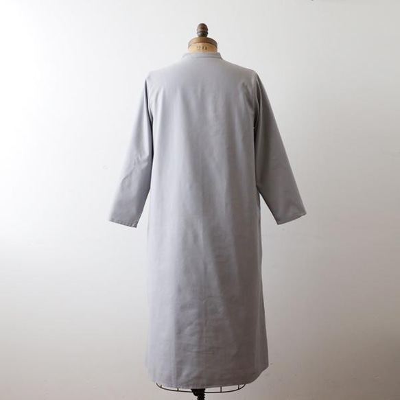 ⁂ＳＡＬＥ『花ボタン スタンド襟ロングシャツ ワンピース』オックスフォード コットンG75 10枚目の画像