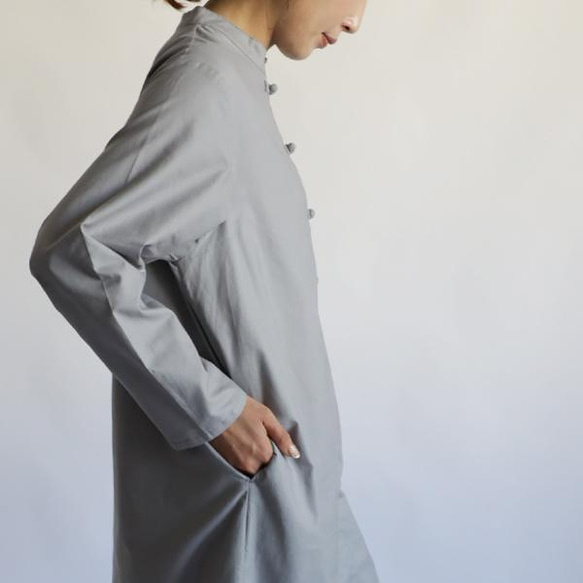 ⁂ＳＡＬＥ『花ボタン スタンド襟ロングシャツ ワンピース』オックスフォード コットンG75 4枚目の画像