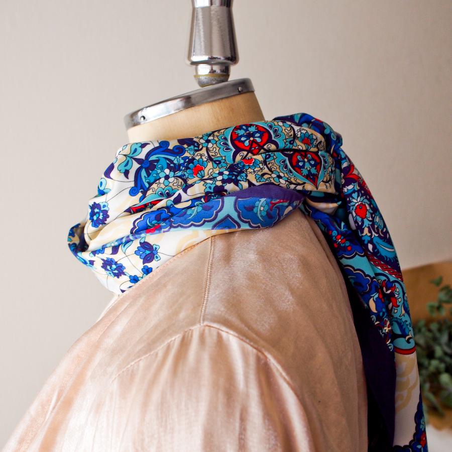 【オリエンタルな模様と神秘的なカラーが魅力】トルコ・オリエンタルショールスカーフ・マーベルBL