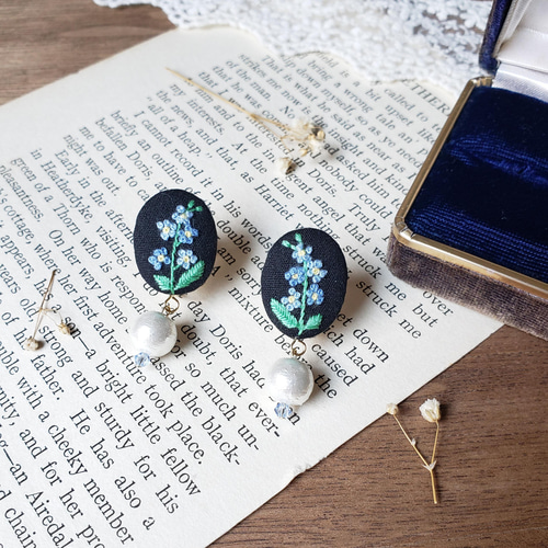 私を忘れないで」勿忘草 刺繍 イヤリング/ピアス イヤリング
