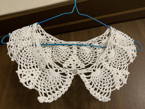 白のレース編みのつけ襟（ボタン）A その他アクセサリー nazuna