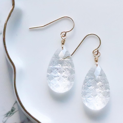 4月の誕生石】水晶（クリスタルクォーツ）の氷柱ピアス