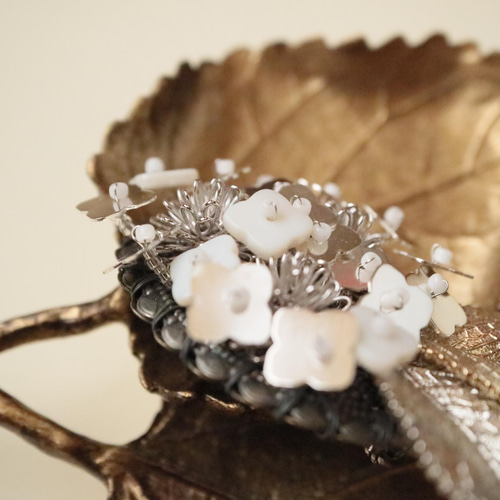 移ろう色の額紫陽花のブローチ＊あじさい アジサイ 花 フラワー