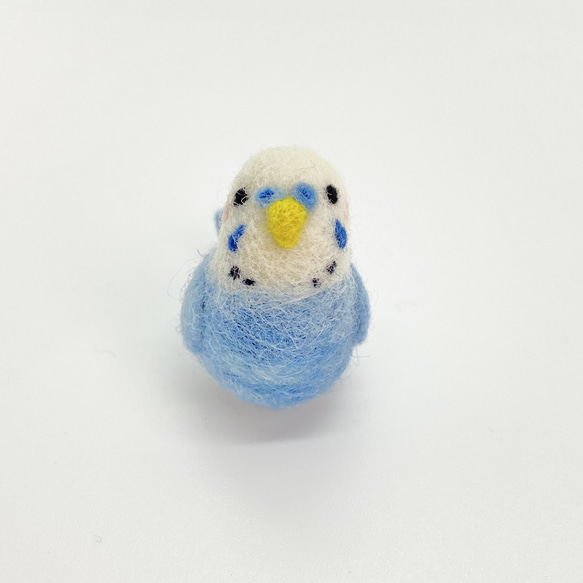 羊毛フェルトの起き上がりこぼし　セキセイインコのスカイくん 2枚目の画像