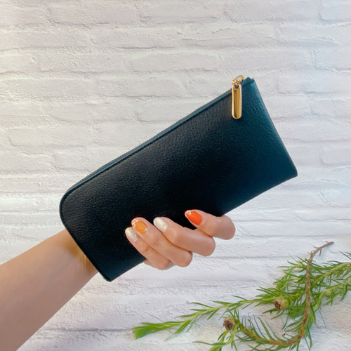 薄くて軽いL字長財布 14枚カードポケット 牛革シュリンク ネイビー