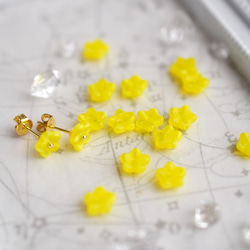 硝子のお花 -marble yellow- ピアス/ノンホールピアス 4枚目の画像