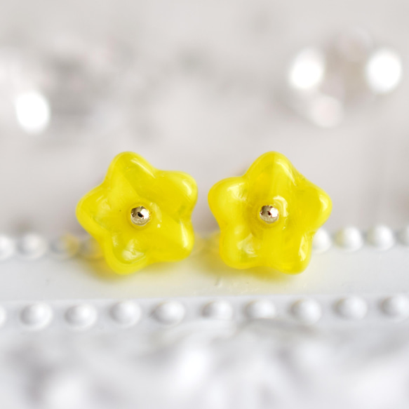 硝子のお花 -marble yellow- ピアス/ノンホールピアス 2枚目の画像