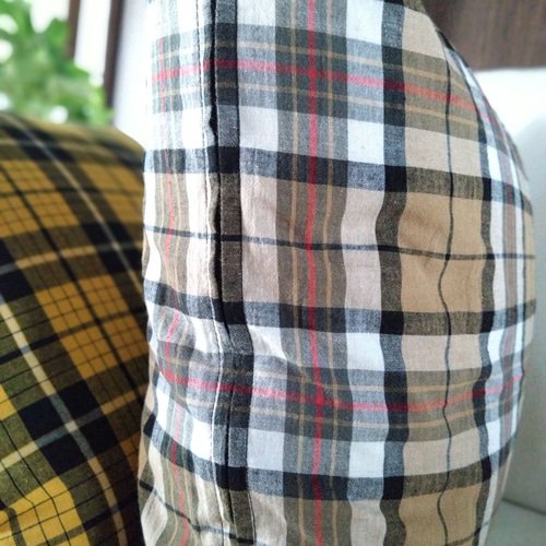 ★新品・未開封★ バーバリー クッションカバー 45×45cm チェック 2枚 Amazon.co.jp: [バーバリー] クッション 52×52cm HM HLF MGA CHK