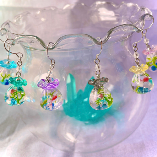選べる6カラー♡小さな金魚鉢のピアス イヤリング ピアス（フック 