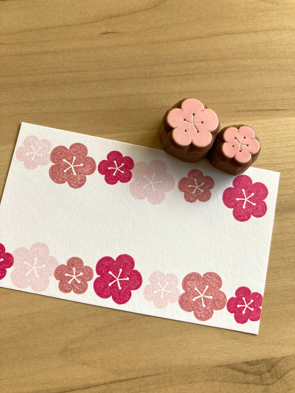 消しゴムはんこNo.62 ちびうさ お花の上で