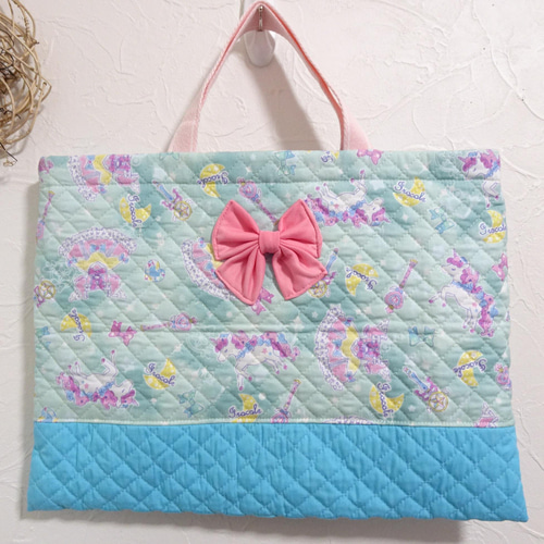 レッスンバッグ キルト生地 ブルー系ユニコーン柄 ピンク系リボン 入園  