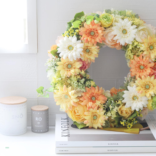 ビタミンカラーのガーベラリース（直径約32cm） リース sarasa style