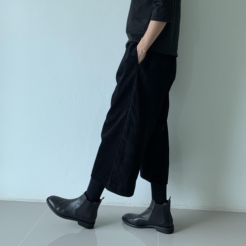 再販たくさんのお声の1枚】秋冬だけのしっとりコーディロイブラックが