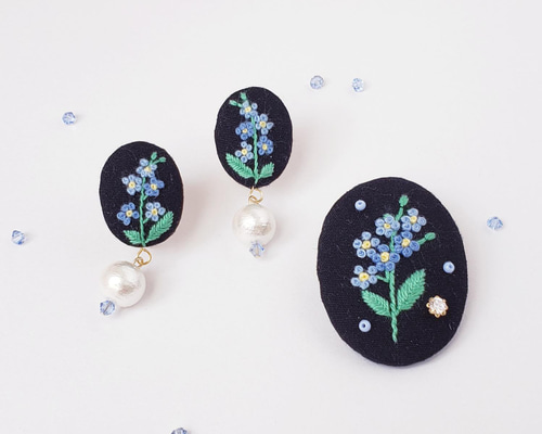 ★新作★ ハンドメイド　刺繍ブローチ　フラワーシャワー 特集掲載】「私を忘れないで」勿忘草 刺繍 ブローチ ブローチ