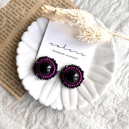 アンティーク ピンク×ブラックビーズ刺繍ピアス/イヤリング ピアス 