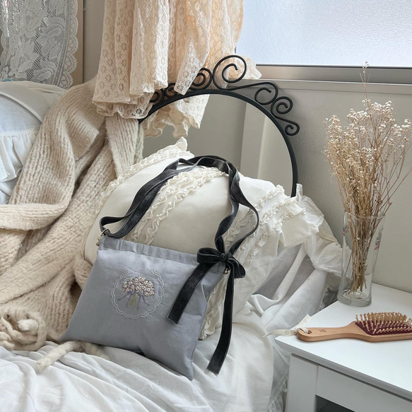 薔薇の花束刺繍ポシェット ポシェット melocoton 通販｜Creema  