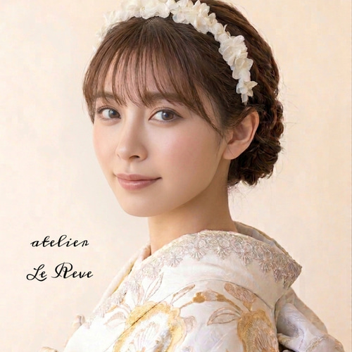 バニラホワイト パールカチューシャ ティアラ 成人式 卒業式 結婚式