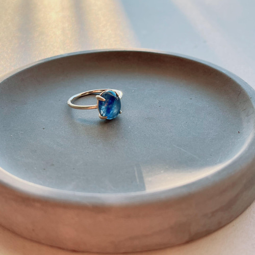 天然石 ブラジル産 カイヤナイト 爪留めリング10×8mm オーバル