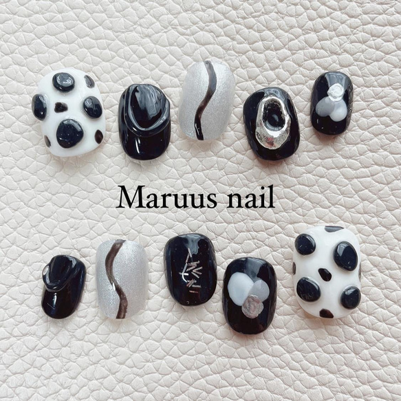 ぷっくり牛柄ニュアンスネイルチップ ネイルチップ（つけ爪） Maruu  