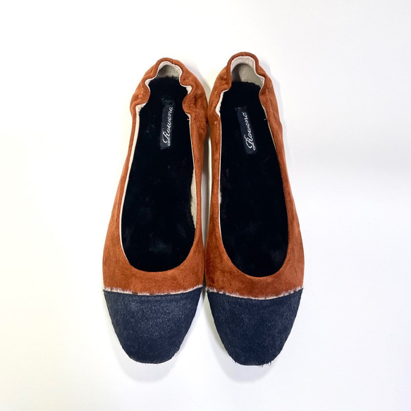 「冬季促銷」配有 2 種鞋墊 ♪ 2WAY 輕質雙色芭蕾舞鞋（棕色 x 黑色）22.5 厘米 - 24.0 厘米 第3張的照片