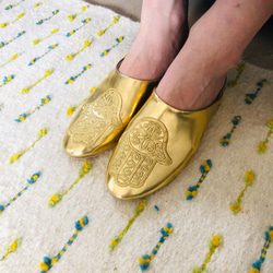 Newタイプ　かかと部分にもヤギ革　バブーシュ　テレワーク自宅作業に気持ちいい、ファティマの刺繍　ゴールド 6枚目の画像